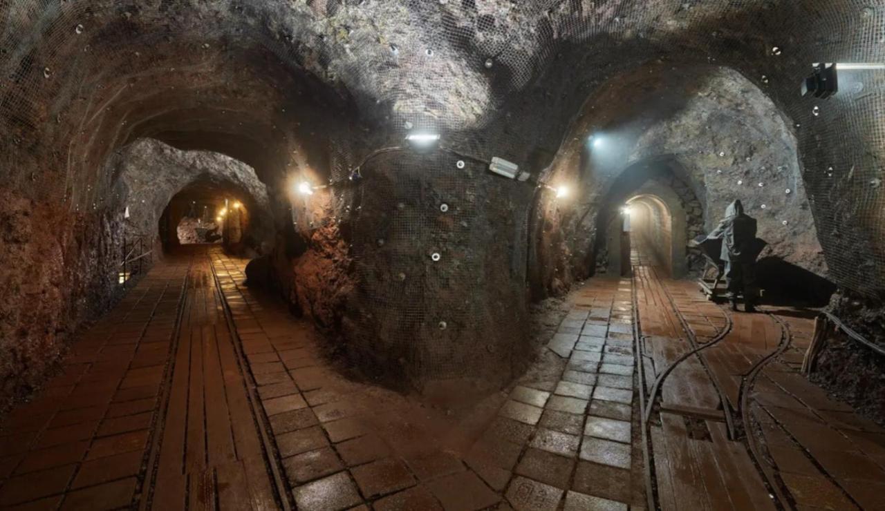Srub Na Svahu Sjezdovky V Radvanicich Radvanice  Buitenkant foto